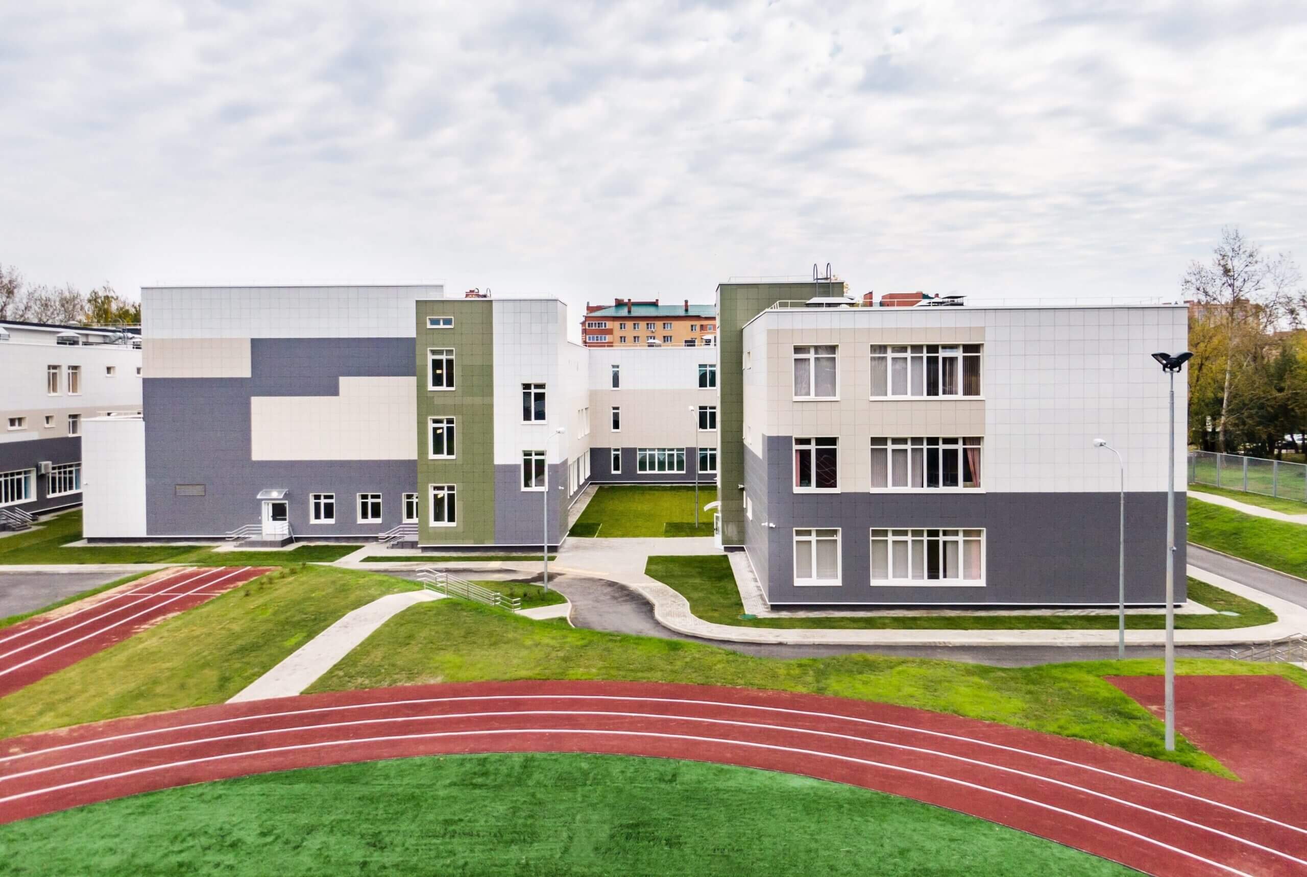 Реконструкция здания школы № 2079 на 525 мест со строительством пристройки на 300 мест