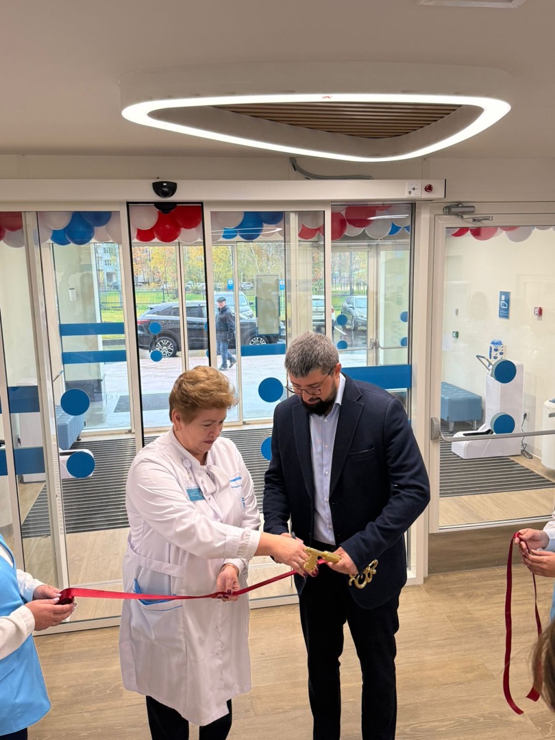 В поселке Птичное Филимонковского района открылась Детско-взрослая поликлиника после реконструкции